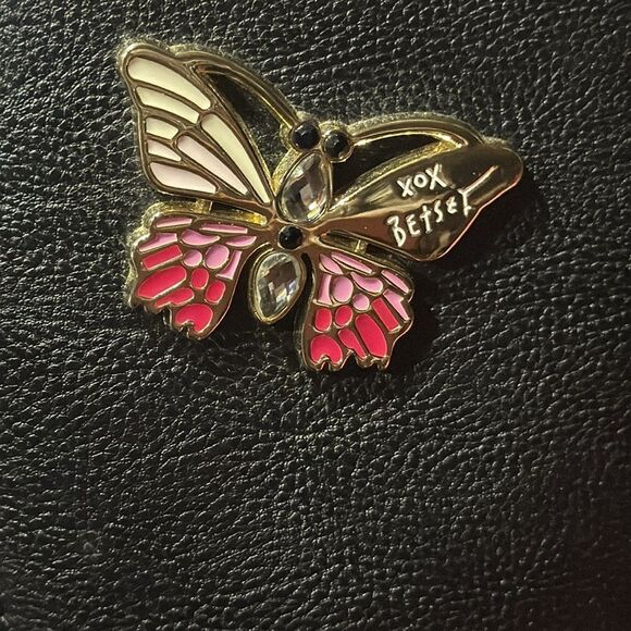 betsy Johnson, hummingbird butterfly  Quilted Tote Bag with removable pouch - Picture 12 of 15